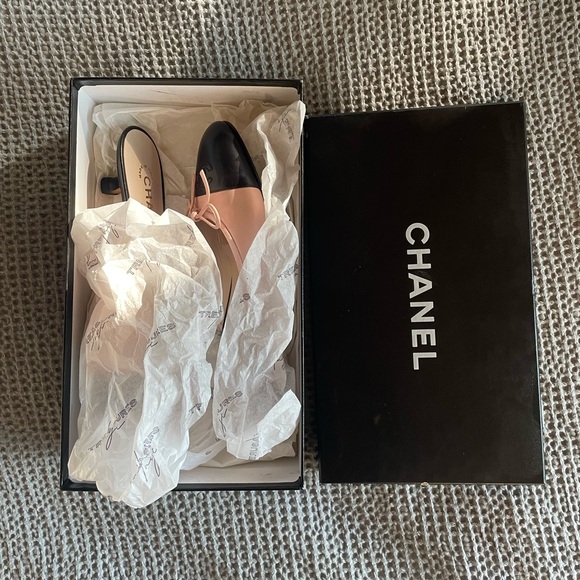 Chanel Cap-Toe Kitten Mules - Picture 7 of 9